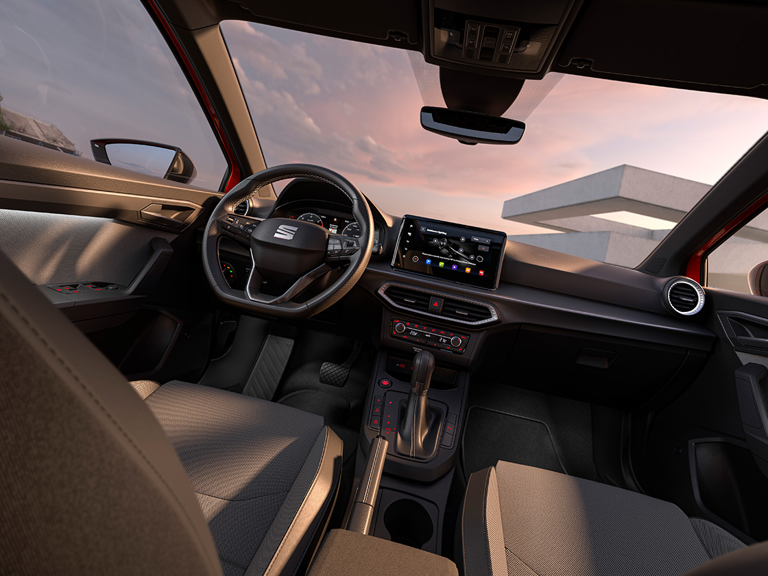 Vista interna di SEAT Ibiza che mostra i suoi dettagli, come il rivestimento.